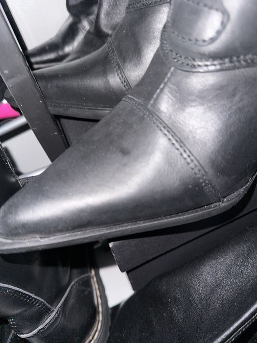 New Rock ботуши с метални елементи идват с кутия