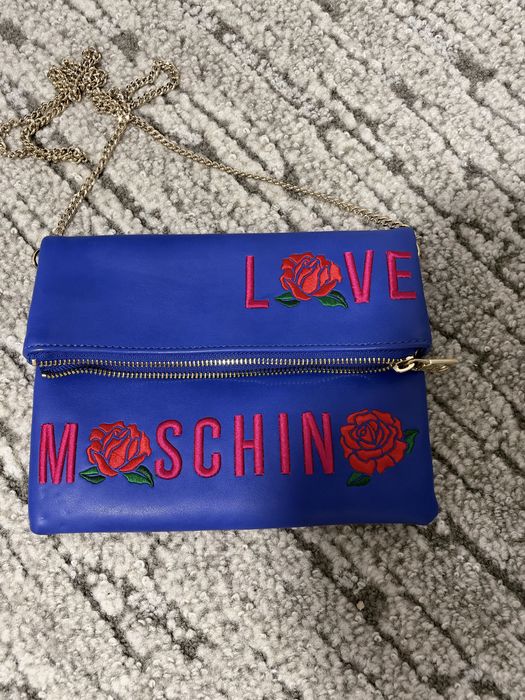 Чанта бижу на Love Moschino