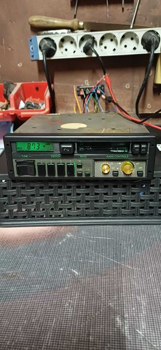 radio casetofon auto :pretabil clasic car