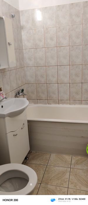 Închiriez apartament