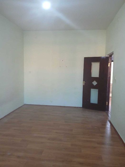 Продается 2х комнатная кирпичная квартира ор р 5 мкр