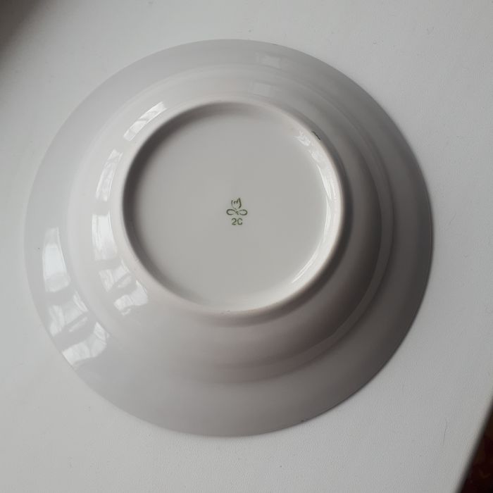 Продам новые тарелки