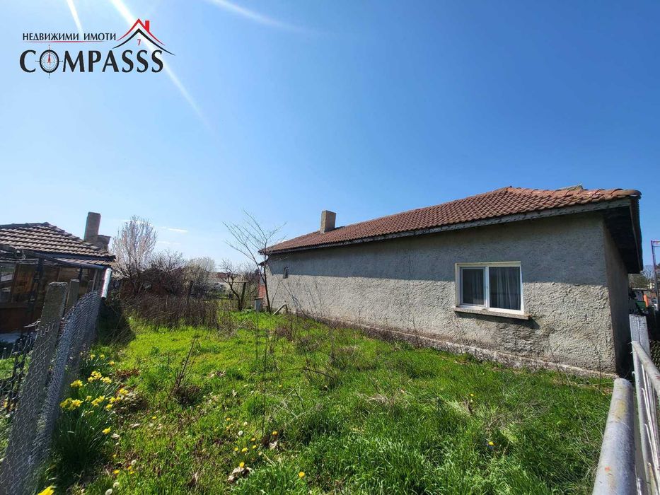 Къща-ЦЕНТЪР, гр. Ген. Тошево - 65000евро!