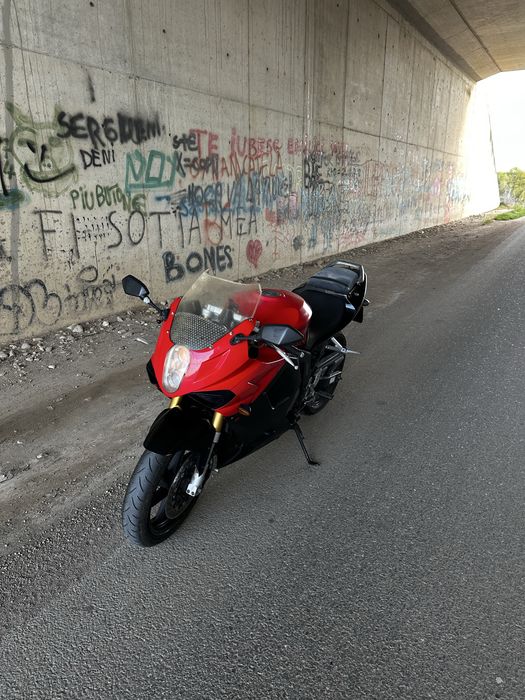 hyosung 125 ' Auto, moto si ambarcatiuni ' OLX.ro