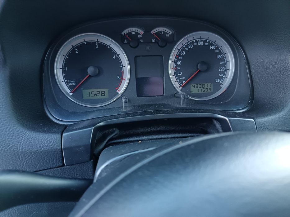 Vând golf IV 1.9 tdi