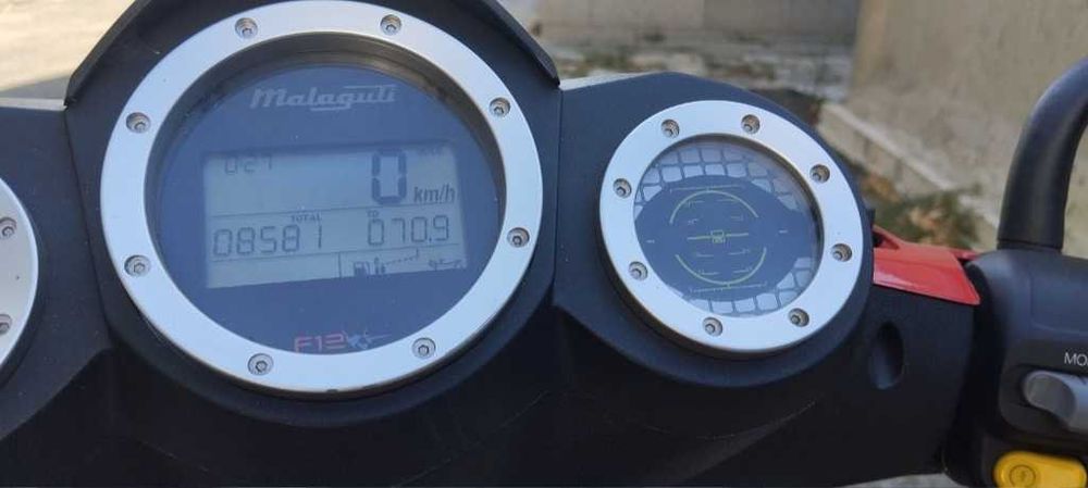 Скутер Malaguti Phantom 12R