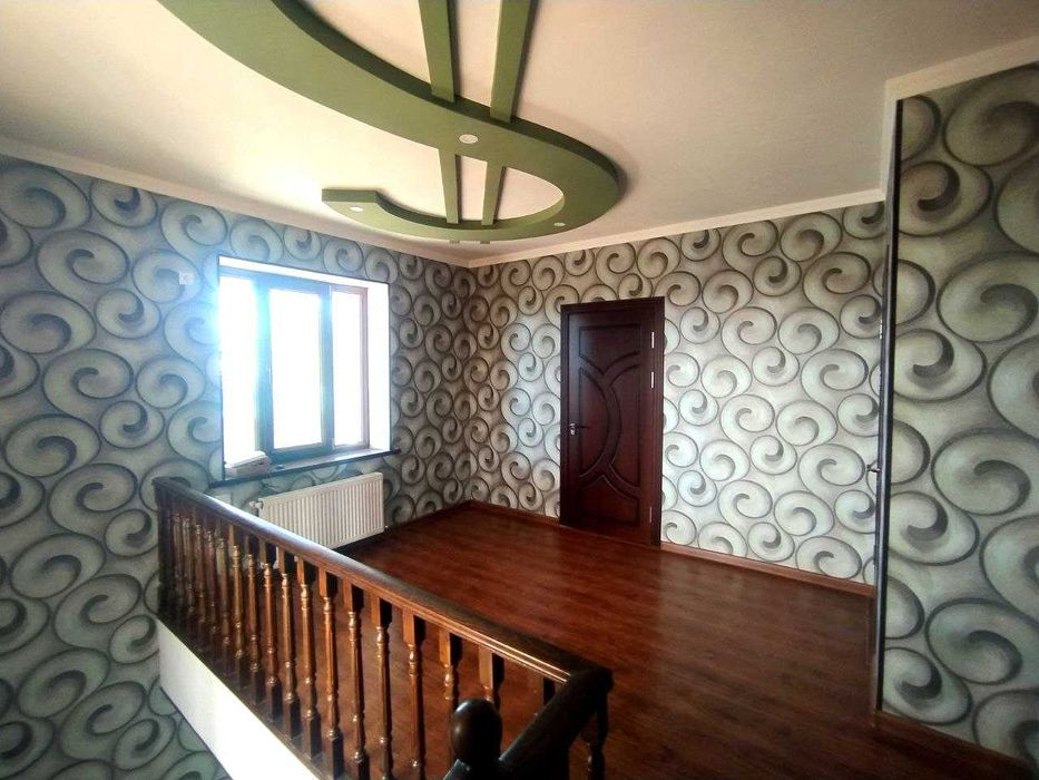 Орзудаги Ховли сотилади  5 хона 2 этаж 6.8 сотик Жомий мфй Кибрай рн