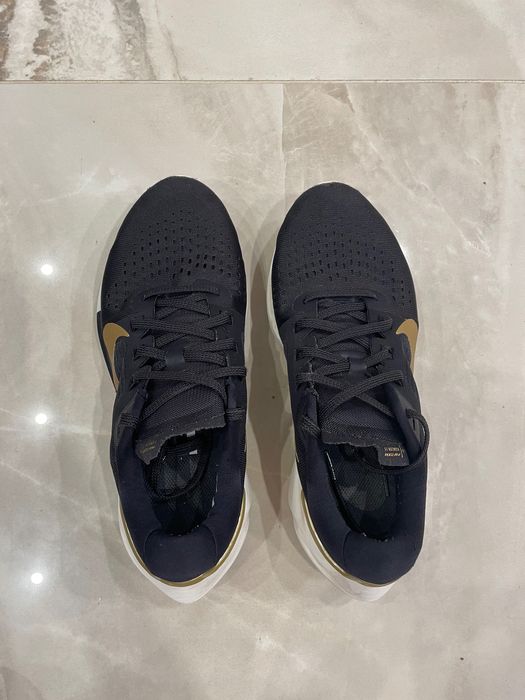 Дамски маратонки Nike Air Zoom Vomero 15 CU1856 003