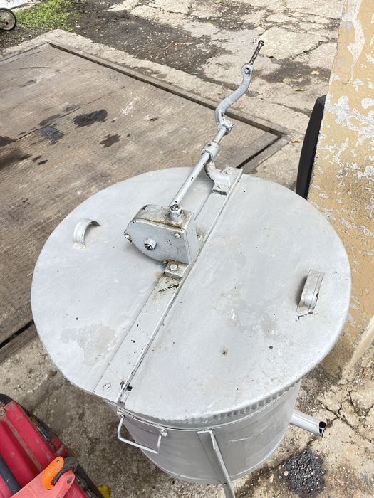 Центрофуга за мед