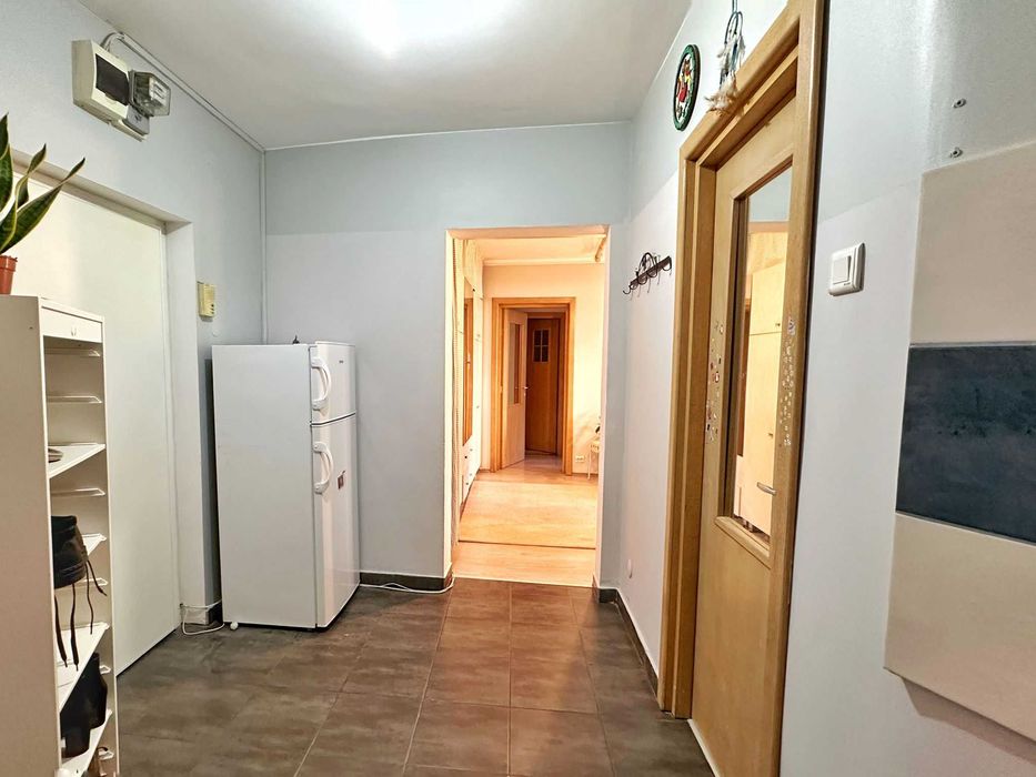 Inchiriez apartament doua camere in Titan