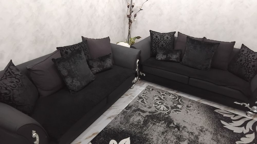 Холна Гарнитура плюс два фотьойла и 16бр възглавници