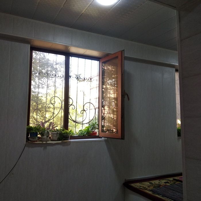 Тошкент вилояти Олмалиқ шахар 7/1 нохия да 5 хонали уй(дом) сотилади!