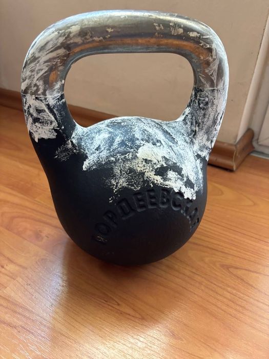 Продавам гиря пудовка 24