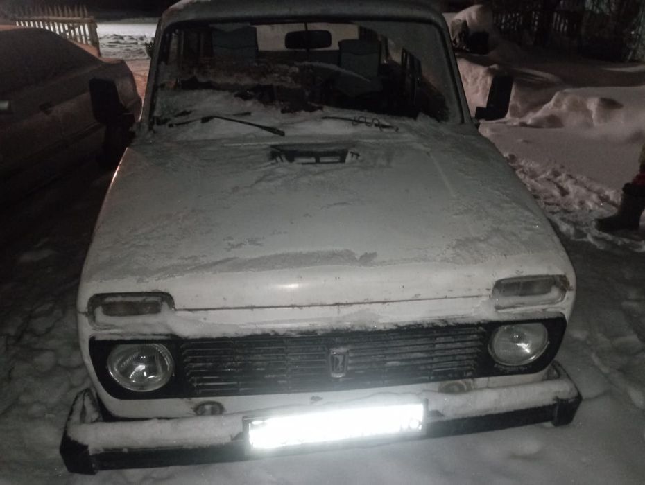 Продам ниву за 450