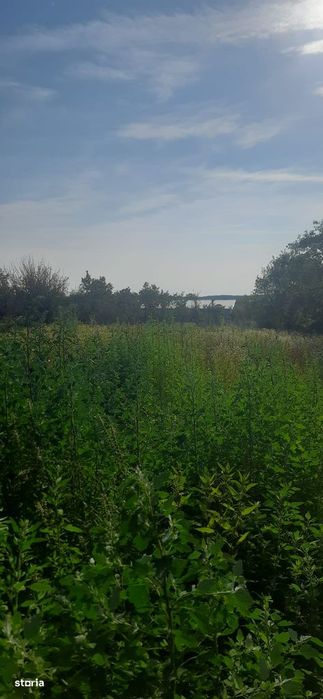 Casă cu 2 camere și curte, gata de utilizare