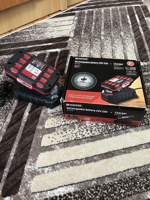 Set acumulator si incarcator parkside