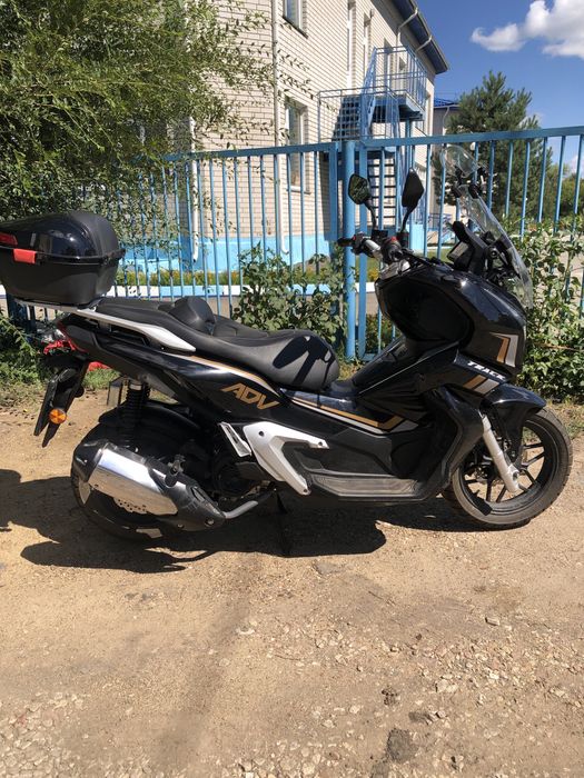 Продам скутер ADV 180 куб