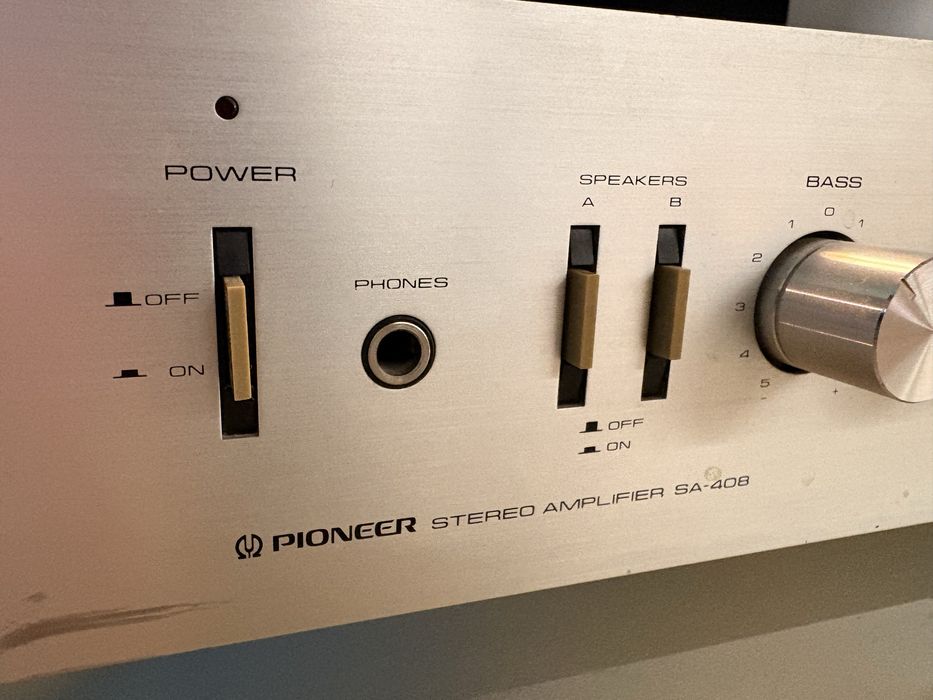 Колони Sony и усилвател Pioneer
