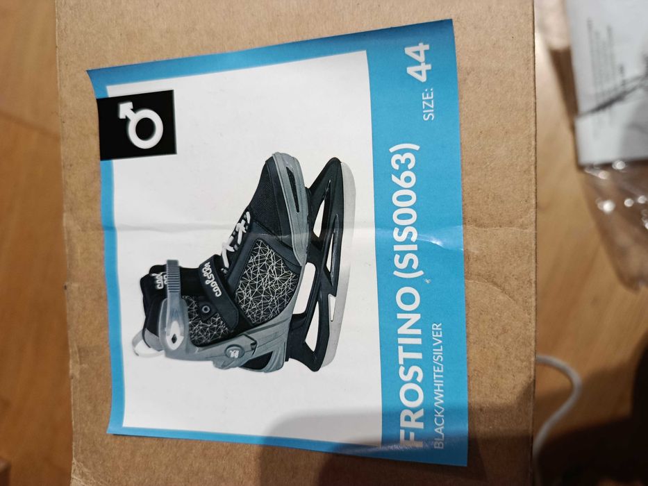 Vand patine barbati marimea 44