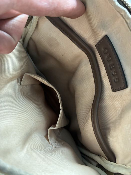 Чантичка Guess(оригинална)