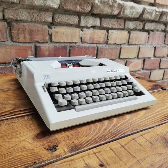 Masina de scris vintage Adler Contessa 2 Deluxe