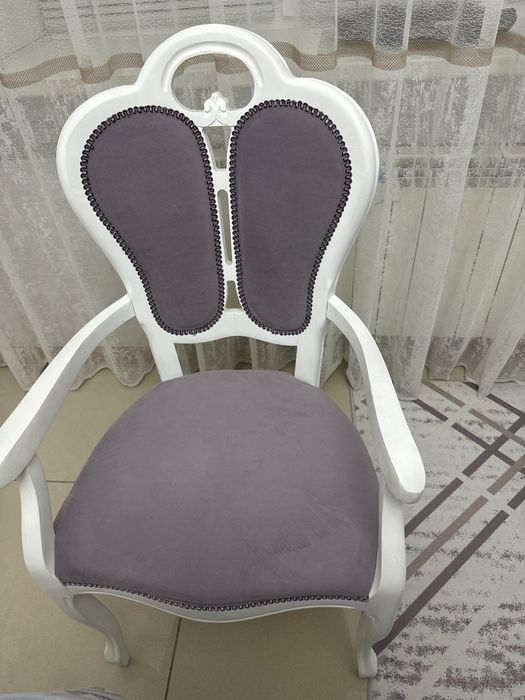 Мебель для кухни , стол со стульями