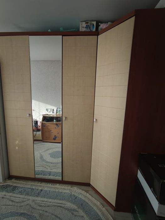 Продам шкаф для спальни