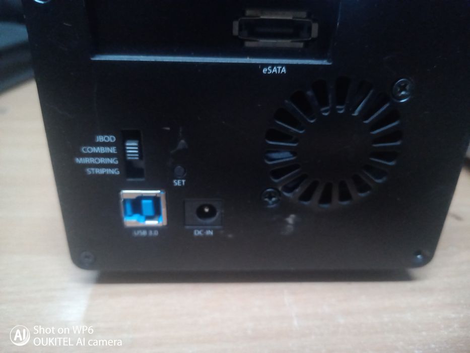 Vând hdd extern startech