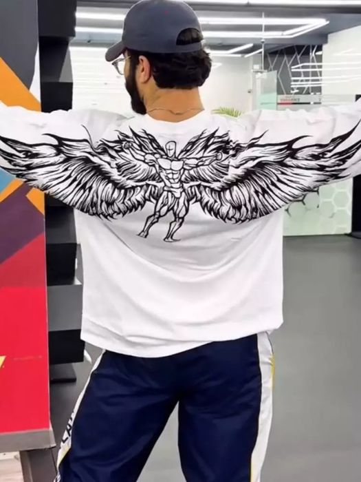 Erkaklar uchun "Oversize" Paxta Futbolka  Qulaylik va Uslub oq va qora