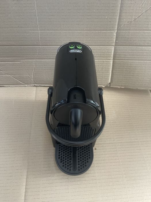 Кафемашина NESPRESSO Inssia