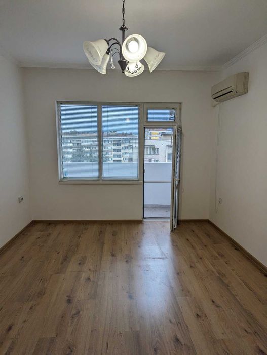 Дава се под наем Тристаен апартамент в Стара Загора, Център - 86 кв.м за 306 € - Снимка #6