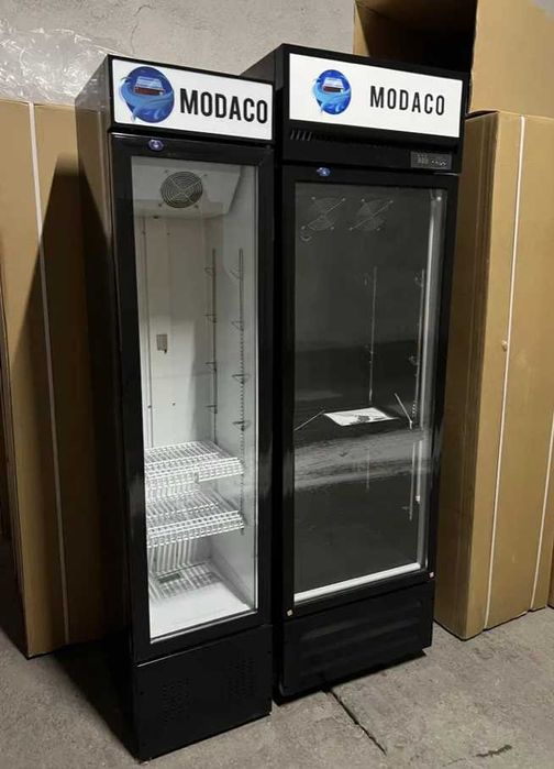 Vitrină frigorifică verticală MODACO cu ușă din sticlă