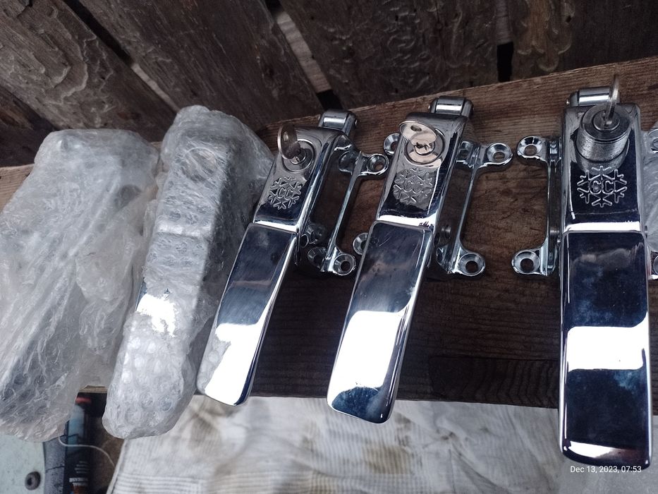 Дръжки за хладилни фургони КОЛТ КАР