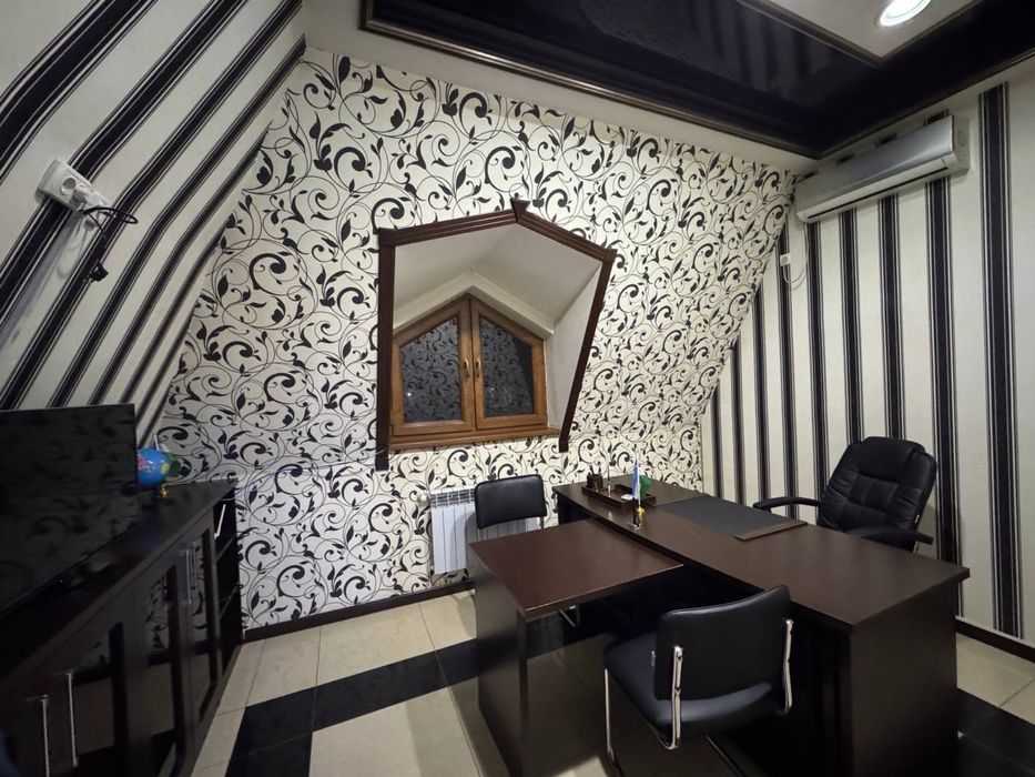 Срочно Аренда офис с мебелью вдоль дороги 24/7 Доступ есть теплый пол