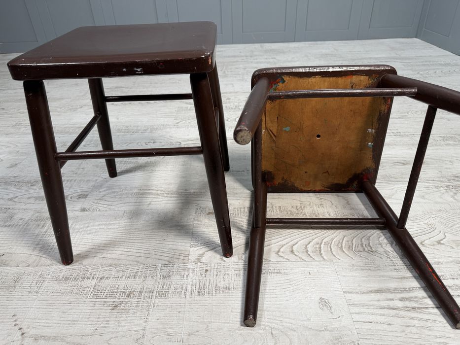 Винтидж боядисани табуретки Р323