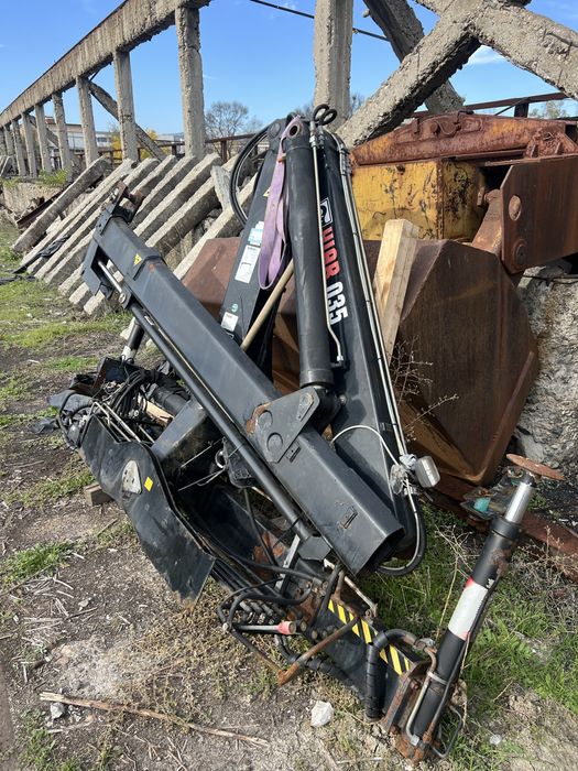 Hiab 035 Кран за Бус