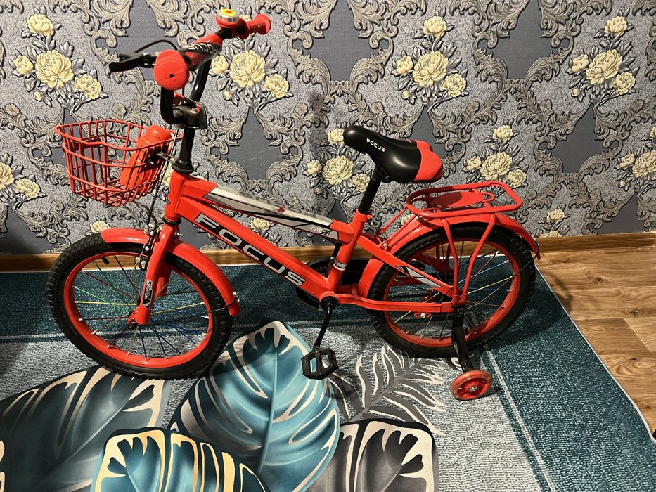 Детский велосипед продам