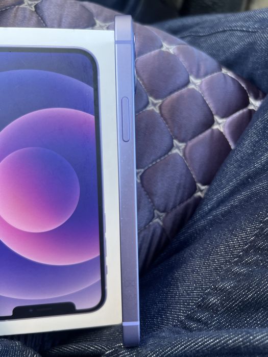 Iphone 12. В идеальном состоянии.