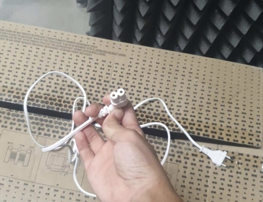 Оригинална колона JBL
