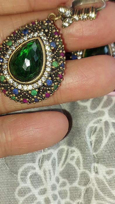 Продаю серебро серьги клоном