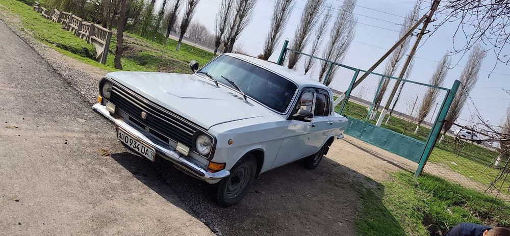 gaz Volga 24 sotiladi