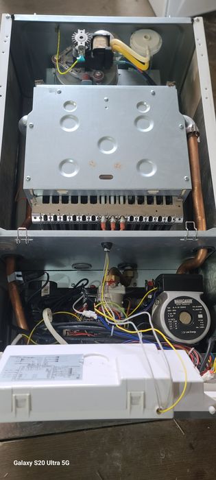 Двухконтурный Котел 32кв идеал состаяние