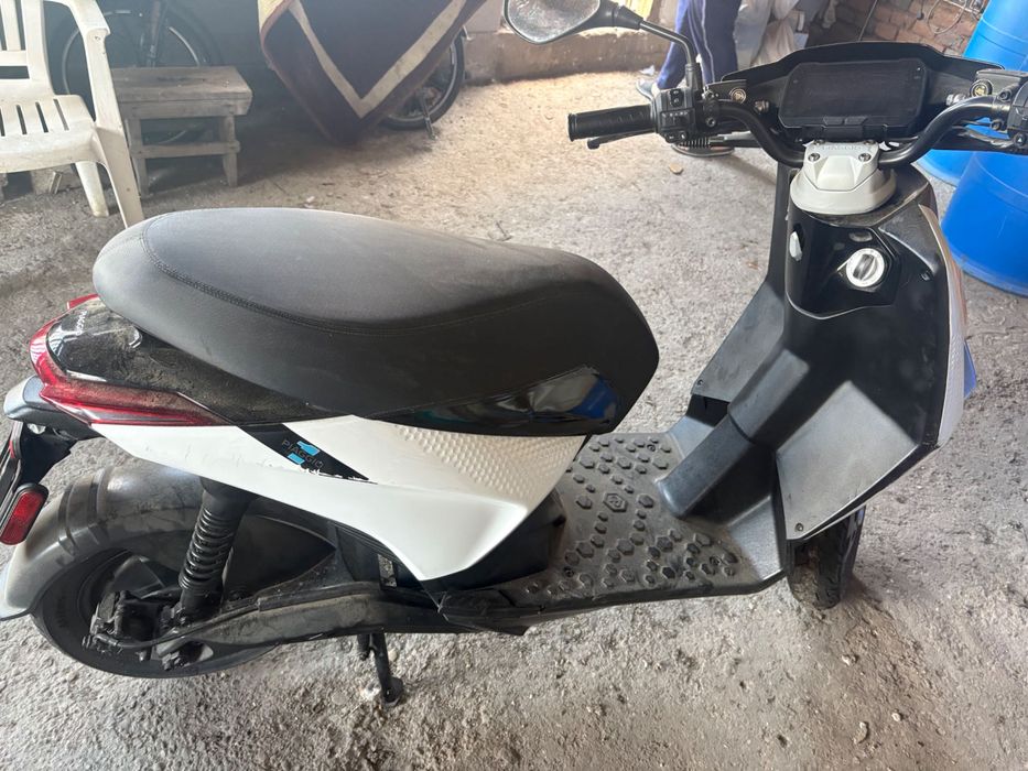Scuter electric…