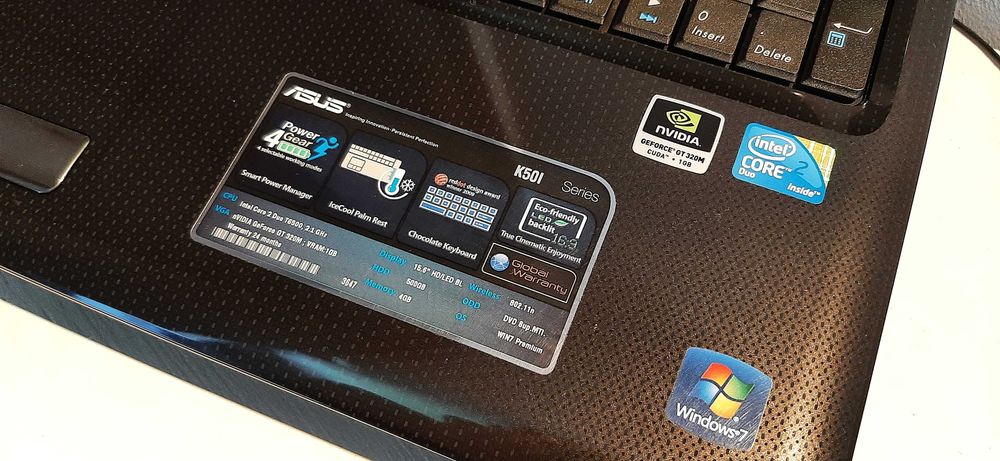 ASUS K50ID (Core 2 Duo / NVIDIA GT 320M / 500GB) + Оригинално зарядно