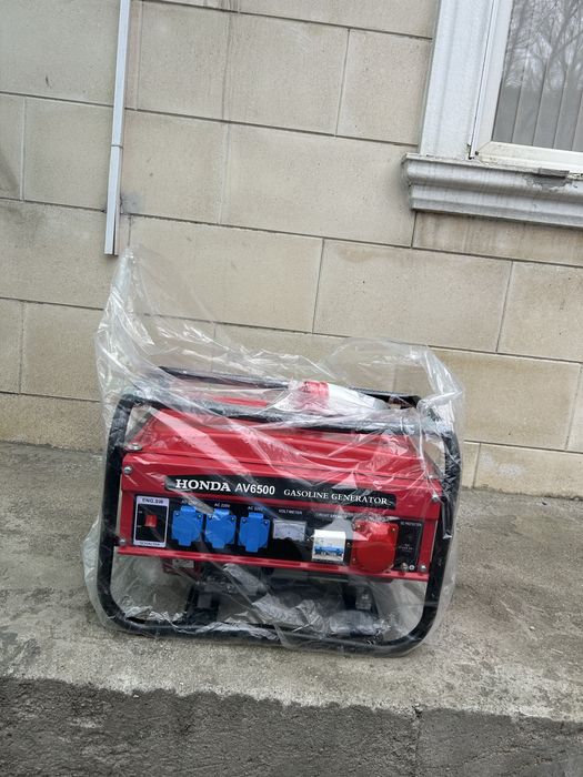 Honda AV6500 Gasiline Generator срочно