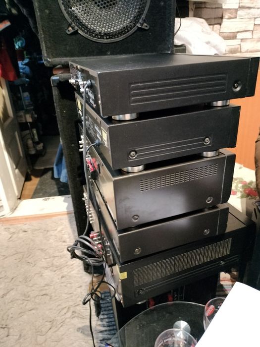 Linie " Technics din 4. Piese .
