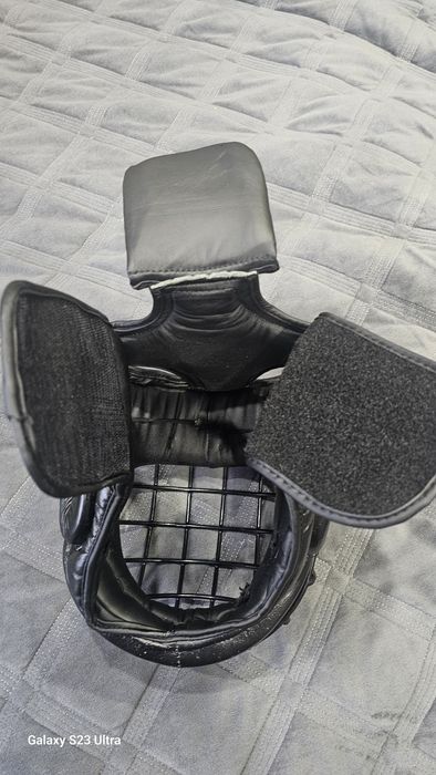 Продам шлем, перчатки