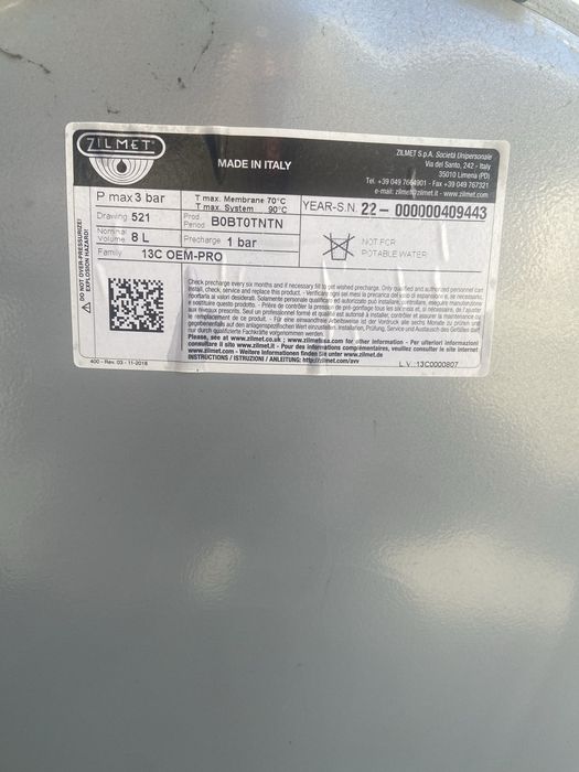 Продаётся двухконтурный газовый котёл Ariston (б/у)
