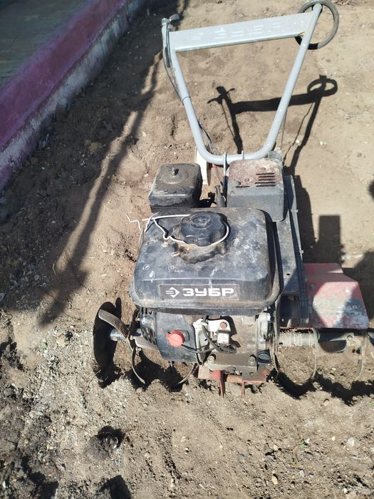 Продам мотоплуг - зубр
