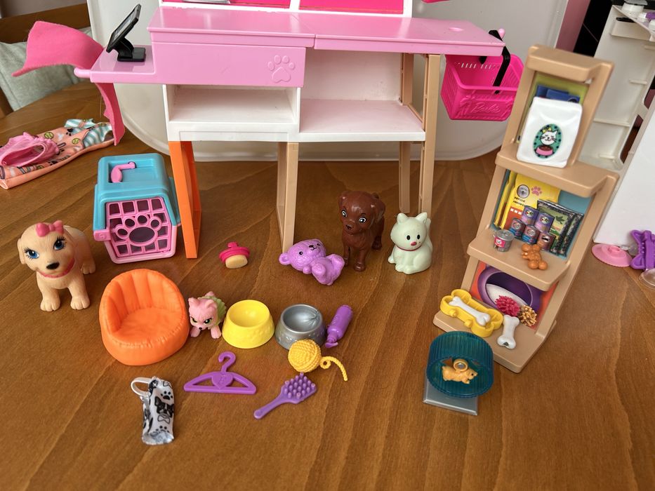 Барби Комбиниран магазин за храна за домашни животни и греминг салон